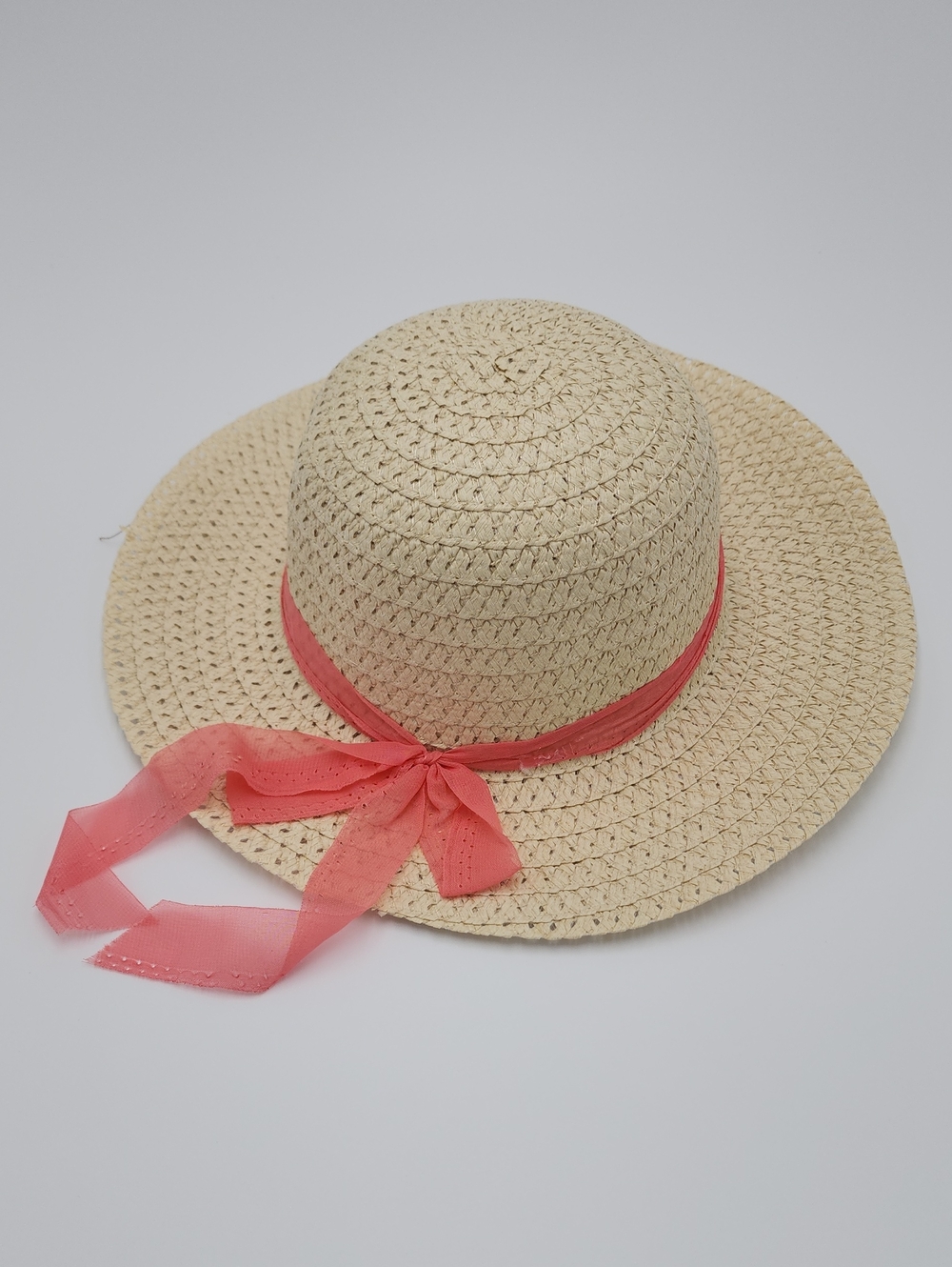 220 - Cream sun hat